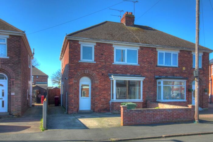 3 Bedroom Semi-Detached House To Rent In Shirley Crescent, Scunthorpe, DN16