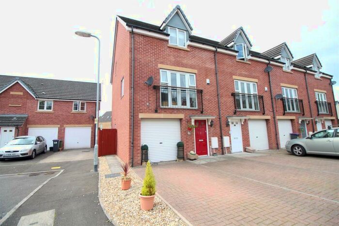 Detached House To Rent In Stonebridge Park, Croesyceiliog, NP44