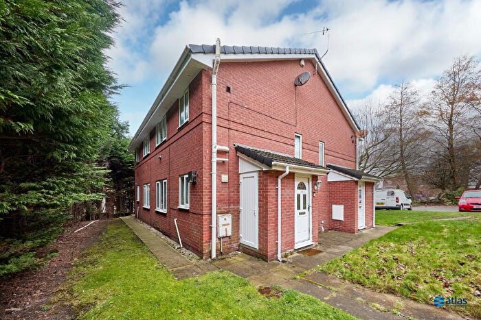 1 Bedroom Maisonette For Sale In Acorn Court, Toxteth, L8