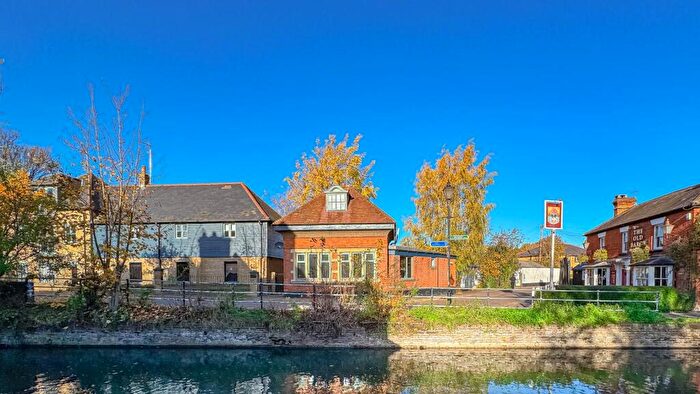 2 Bedroom Detached House To Rent In Coopers Court, Hertford, SG14