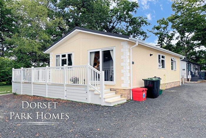 2 Bedroom Park Home For Sale In Organford Manor Country Park, Poole, Dorset, BH16