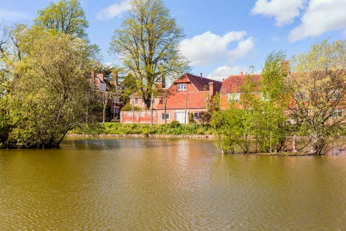 3 Bedroom Flat To Rent In The Green, Matfield, Tonbridge, TN12