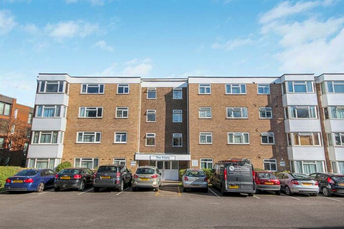 2 Bedroom Flat To Rent In The Priory, London Road, East Sussex, BN1