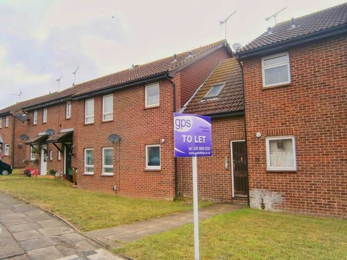 Studio To Rent In Burgate Close, Crayford, DA1