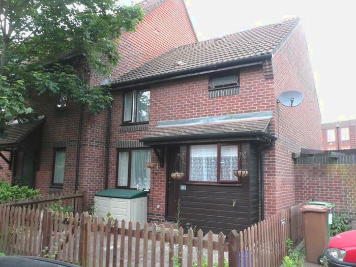 1 Bedroom House To Rent In Hope Close, Sutton, Surrey, SM1