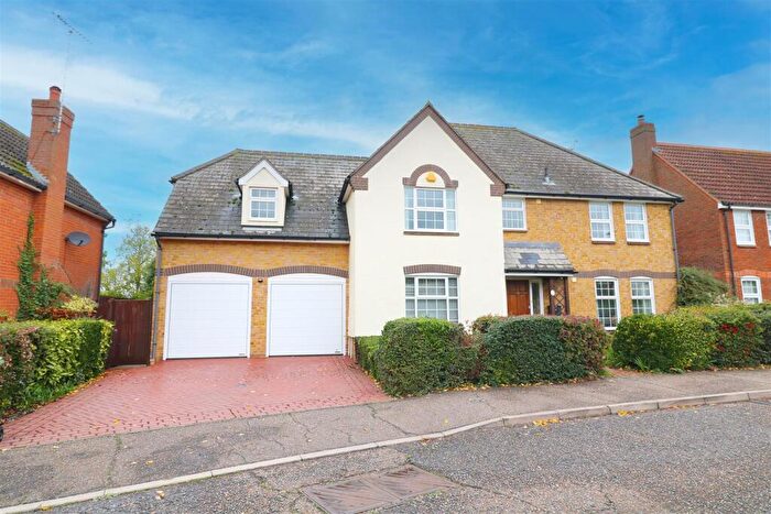 5 Bedroom Detached House For Sale In Conquerors Close, Hatfield Peverel, Chelmsford, CM3