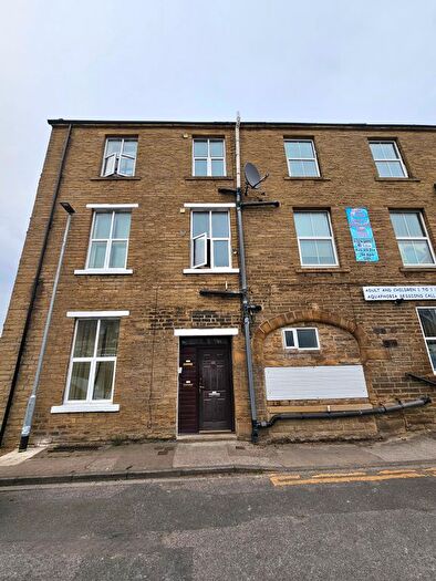 1 Bedroom Flat To Rent In Wainman Street, Shipley, BD17