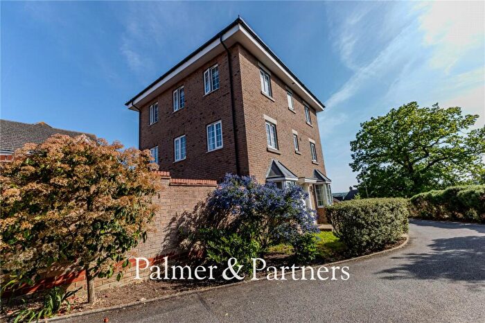 5 Bedroom Detached House For Sale In Wagtail Drive, Stowmarket, Suffolk, IP14