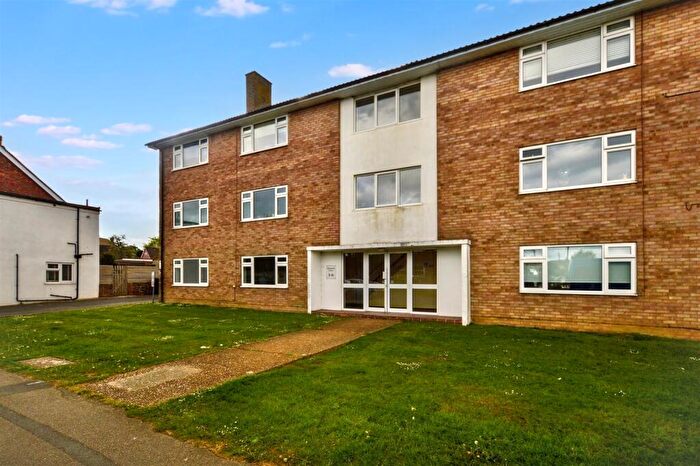 2 Bedroom Flat To Rent In High Street, Polegate, BN26