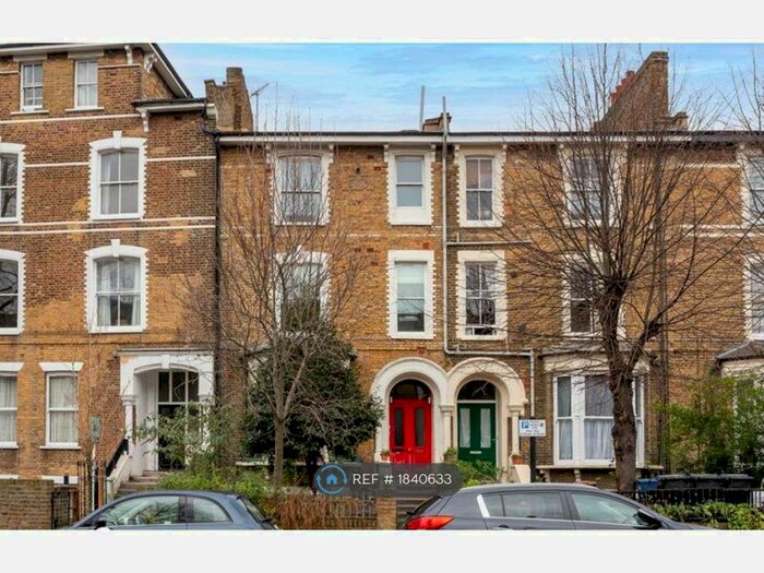 2 Bedroom Terraced House To Rent In Amhurst Road, London, E8