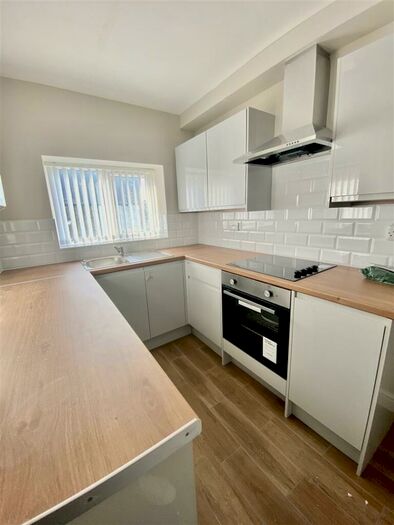 3 Bedroom Private Hall To Rent In Langley Road, Lancaster, LA1