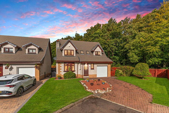 4 Bedroom Detached House For Sale In Glenfield, Livingston Village, Livingston, West Lothian, EH54