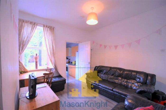 3 Bedroom Terraced House To Rent In Student Property - Selly Oak, Birmingham, B29