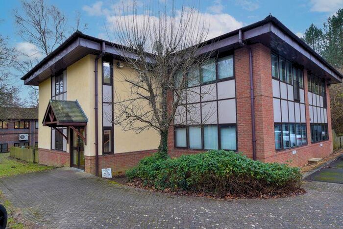 2 Bedroom Flat To Rent In Parklands, Waterlooville, PO7