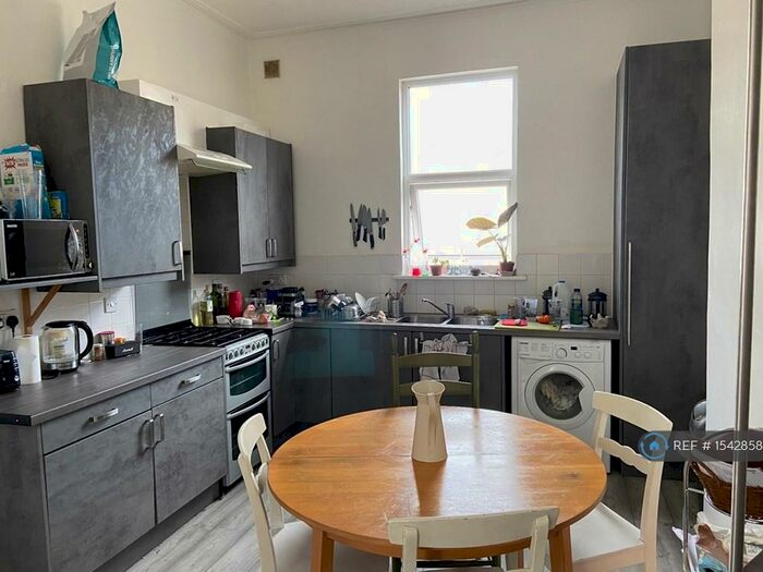 4 Bedroom Maisonette To Rent In Cheltenham Road, Bristol, BS6