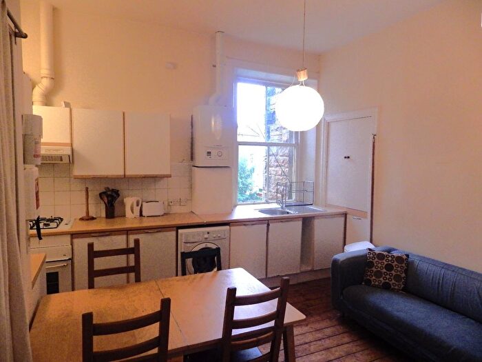 4 Bedroom Flat To Rent In Comiston Road, Morningside, Edinburgh, EH10