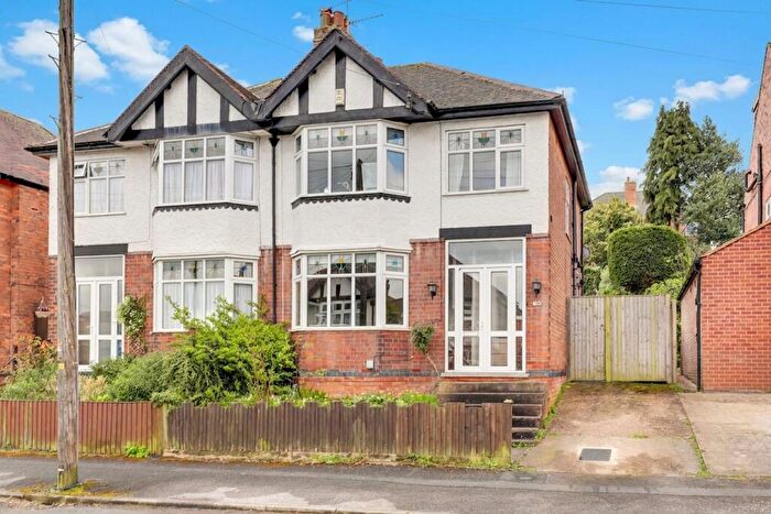 3 Bedroom Semi-Detached House For Sale In Exton Road, Nottingham, NG5
