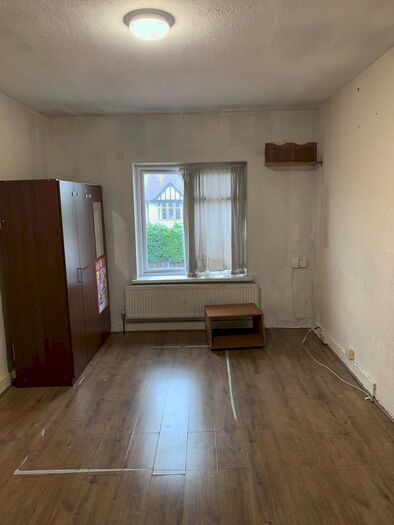 2 Bedroom Flat To Rent In Harrow, HA2