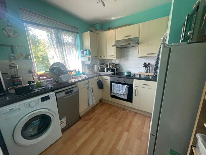 2 Bedroom Flat To Rent In Orlescote Road, Canley, Coventry, CV4