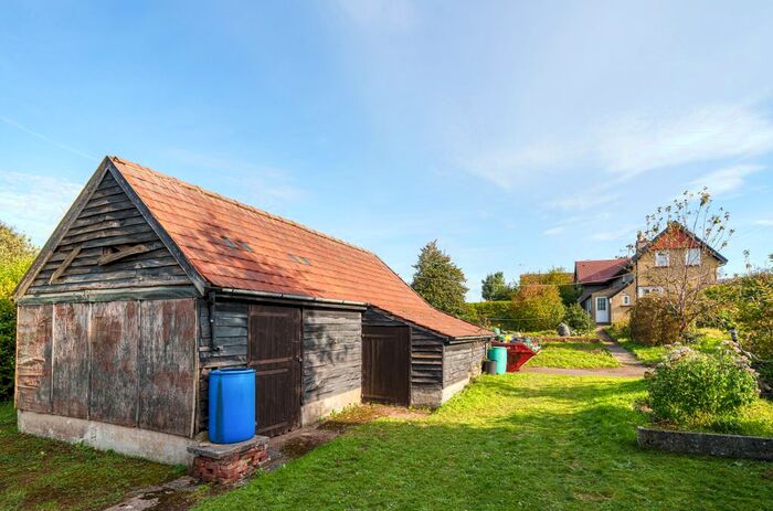 3 Bedroom Cottage For Sale In Swan Lane, Winterbourne, Bristol, South Gloucestershire, BS36