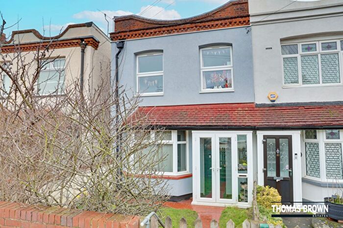 3 Bedroom End Terrace House For Sale In Perry Hall Road, Orpington, BR6