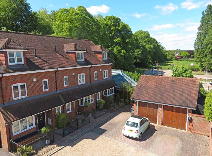 3 Bedroom Terraced House For Sale In East Arms Place, Hurley, SL6