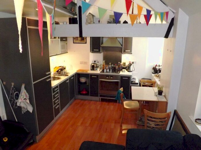 2 Bedroom Apartment To Rent In Rockley Lofts New Station Street, LS1