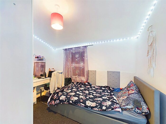 3 Bedroom Terraced House For Sale In High Street, Gloucester, Gloucestershire, GL1