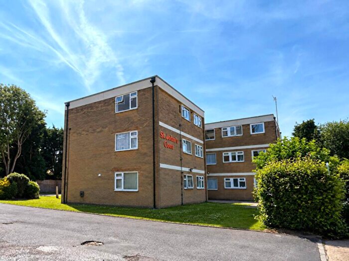 2 Bedroom Flat To Rent In St Johns Court, Penstone Park, Lancing, BN15