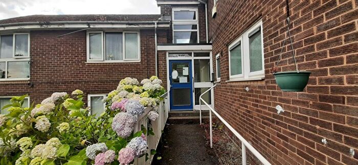 2 Bedroom Flat To Rent In Firshill Crescent, Sheffield, South Yorkshire, S4