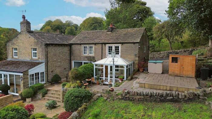 1 Bedroom End Of Terrace House For Sale In Lane Ends, Triangle, HX6