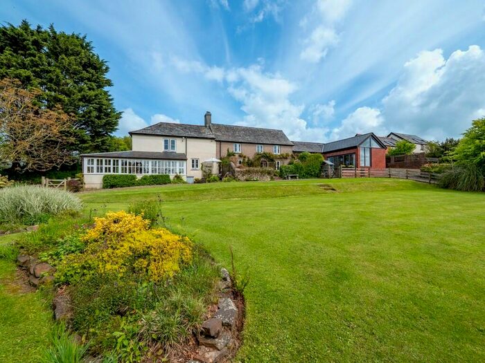 6 Bedroom Farm House For Sale In Hersham, Bude, EX23