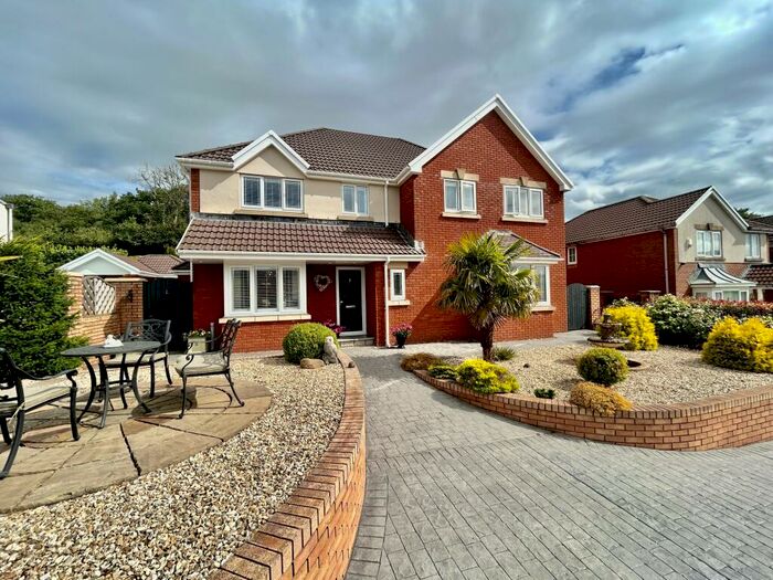 4 Bedroom Detached House For Sale In Gilfach Road, Tonyrefail, Porth, Mid Glamorgan., CF39