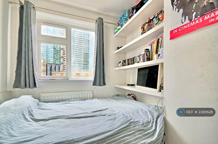 3 Bedroom Flat To Rent In Micawber Court, London, N1
