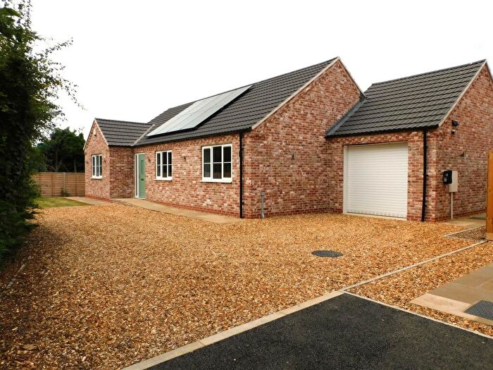 3 Bedroom Detached Bungalow For Sale In Orchard Close, Saracens Head, PE12