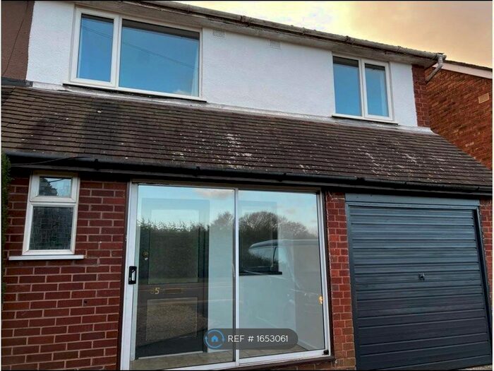 3 Bedroom Semi-Detached House To Rent In Boney Hay Road, Burntwood, WS7