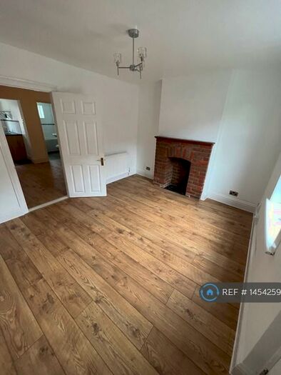 2 Bedroom Semi-Detached House To Rent In Verulam Road, Hitchin, SG5