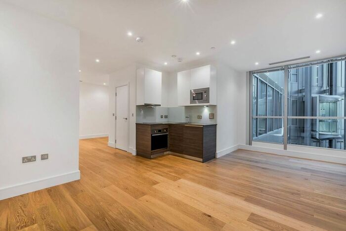 Studio To Rent In Staines Road, Hounslow, TW3