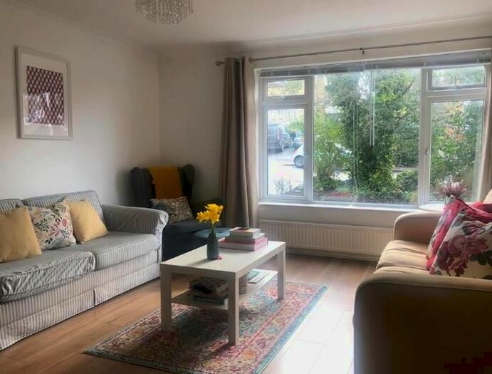 1 Bedroom Flat To Rent In Somerset Road, New Barnet, EN5