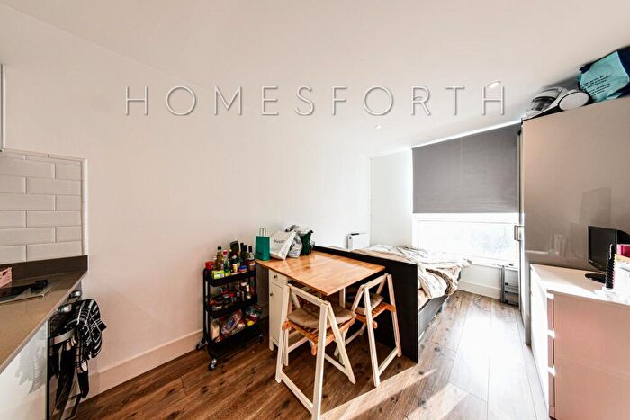 Studio To Rent In Luminaire Apartments, Kilburn High Road, London, NW6