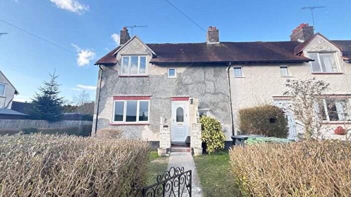 3 Bedroom Semi-Detached House To Rent In Little Heath Road, Chobham, GU24