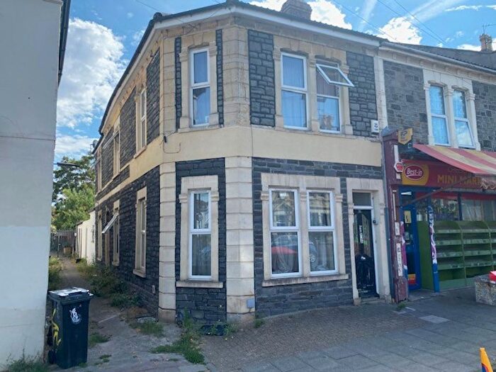 2 Bedroom Property To Rent In Chelsea Road, Bristol, BS5