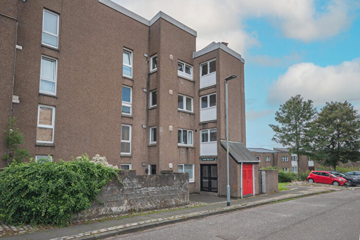 2 Bedroom Flat For Sale In Ivanhoe Road, Greenfaulds, Cumbernauld, North Lanarkshire, G67