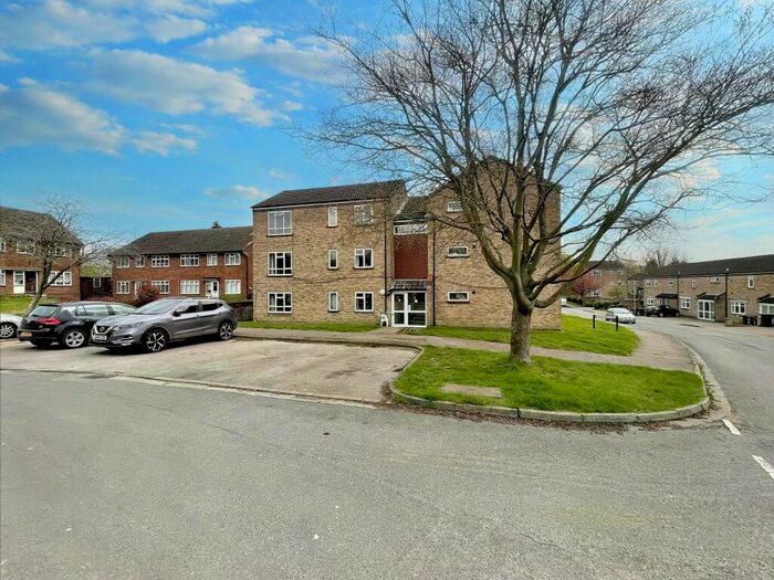 2 Bedroom Apartment To Rent In Blacksmiths Hill, Benington, SG2