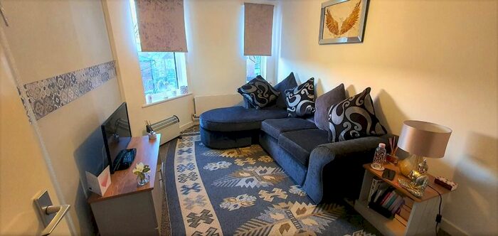 1 Bedroom Flat To Rent In Cromwell Court, Bill Quay, Gateshead, NE10