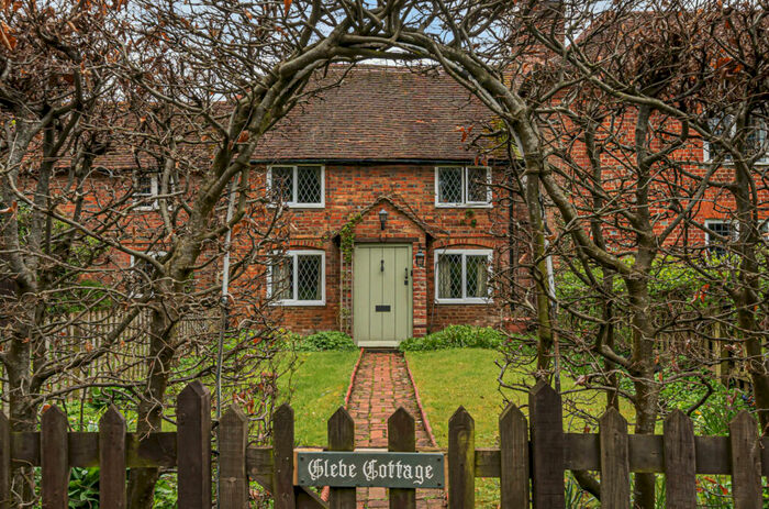 3 Bedroom Terraced House For Sale In Peper Harow Lane, Shackleford, Godalming, Surrey, GU8