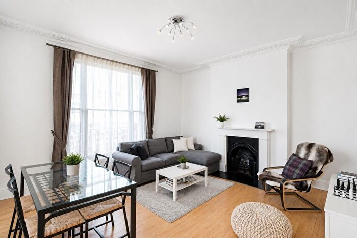 2 Bedroom Maisonette To Rent In Elgin Crescent, Notting Hill, W11