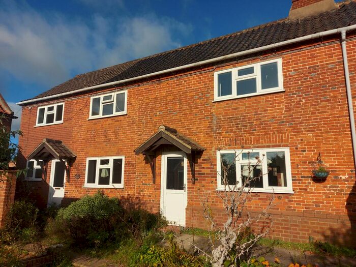3 Bedroom Cottage For Sale In Church Lane, Marsham, Norwich, Norfolk, NR10