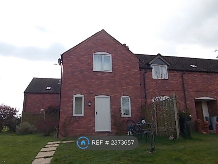 2 Bedroom Semi-Detached House To Rent In Chatley House @ Hawford Bridge Fishery, Worcester, WR3