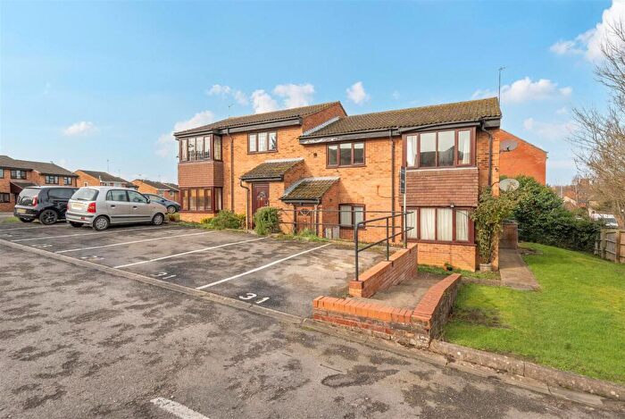 2 Bedroom Apartment For Sale In Southgate Drive, Towcester, NN12